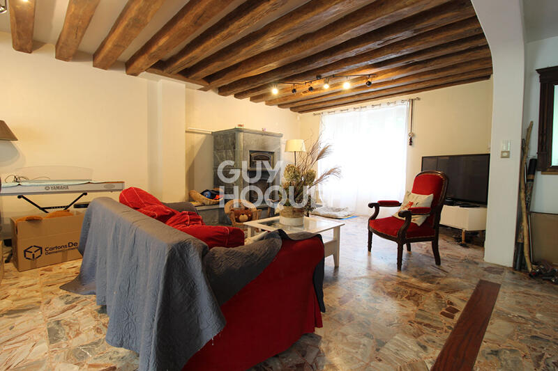 Maison - 211 m² - 8 pièces