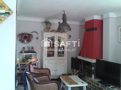 Maison - 230 m² - 7 pièces