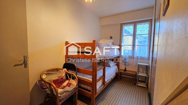 Appartement - 100 m² - 9 pièces