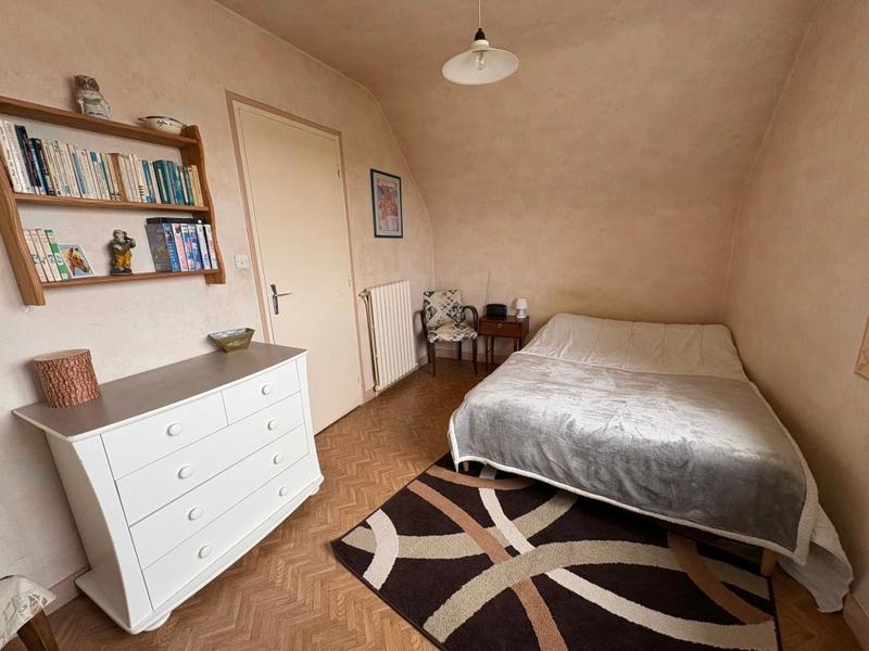 Maison - 96 m² - 5 pièces