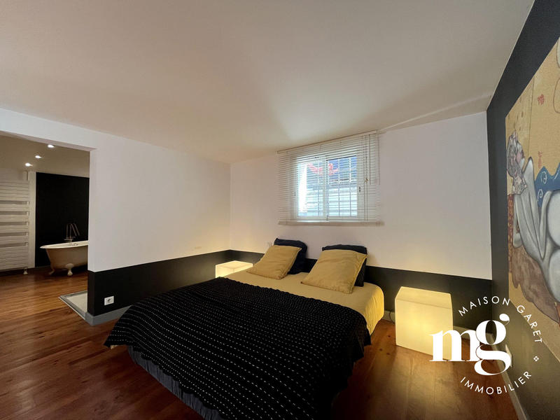 Villa - 200 m² - 7 pièces