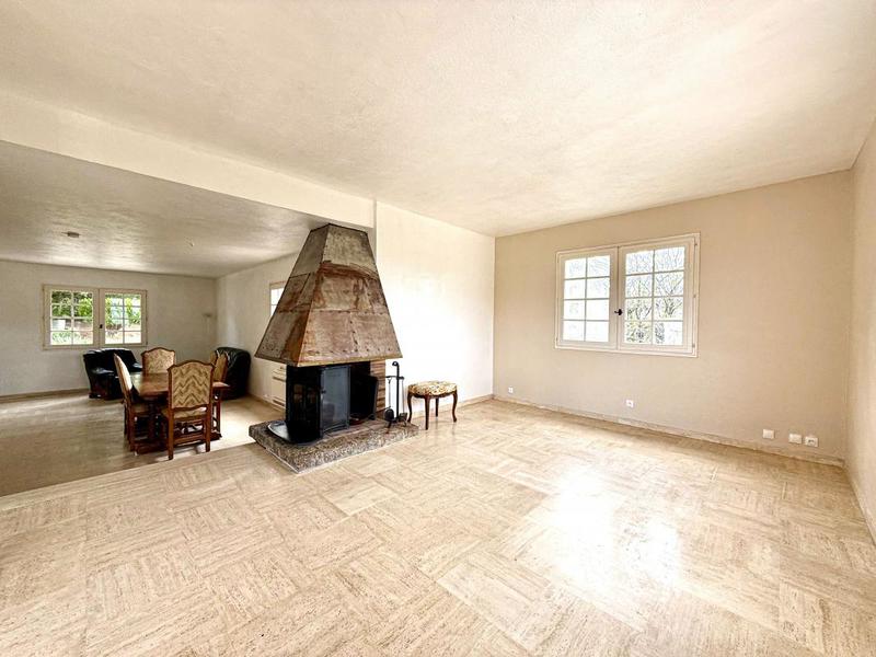 Maison - 200 m² - 6 pièces