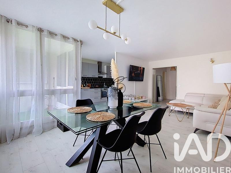 Appartement - 84 m² - 4 pièces