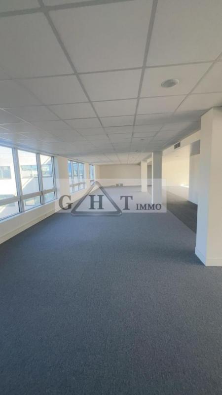 Bureau - 273 m²
