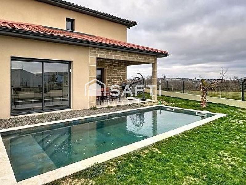 Maison - 147 m² - 6 pièces
