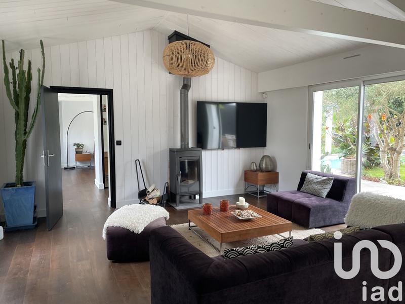 Maison - 205 m² - 6 pièces