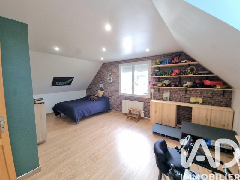 Maison - 185 m² - 9 pièces