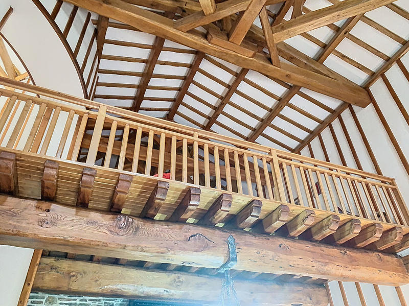 Demeure - 242 m² - 8 pièces