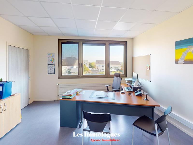 Local commercial - 450 m² - 20 pièces