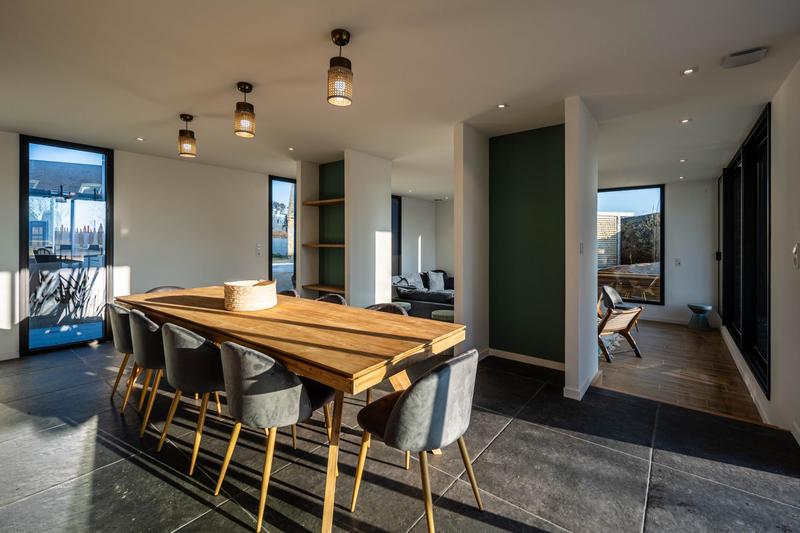 Villa - 236 m² - 8 pièces