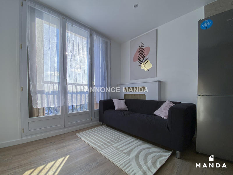 Chambre - 9 m² - 4 pièces