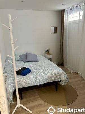 Chambre - 12 m² - 1 pièce