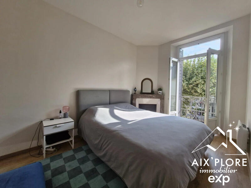 Appartement - 80 m² - 4 pièces