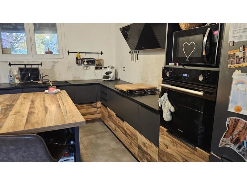 Maison - 92 m² - 4 pièces