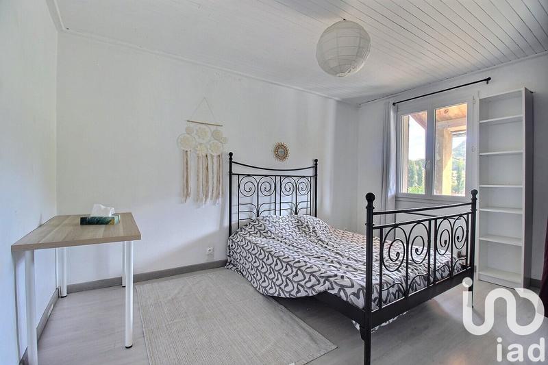 Maison - 104 m² - 4 pièces