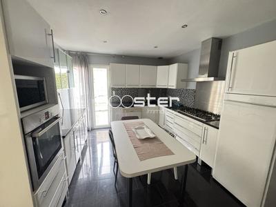 Maison ancienne - 197 m² - 5 pièces