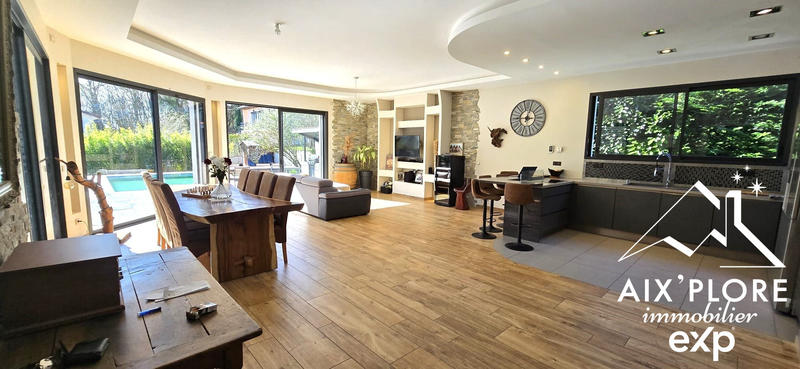 Villa - 187 m² - 6 pièces