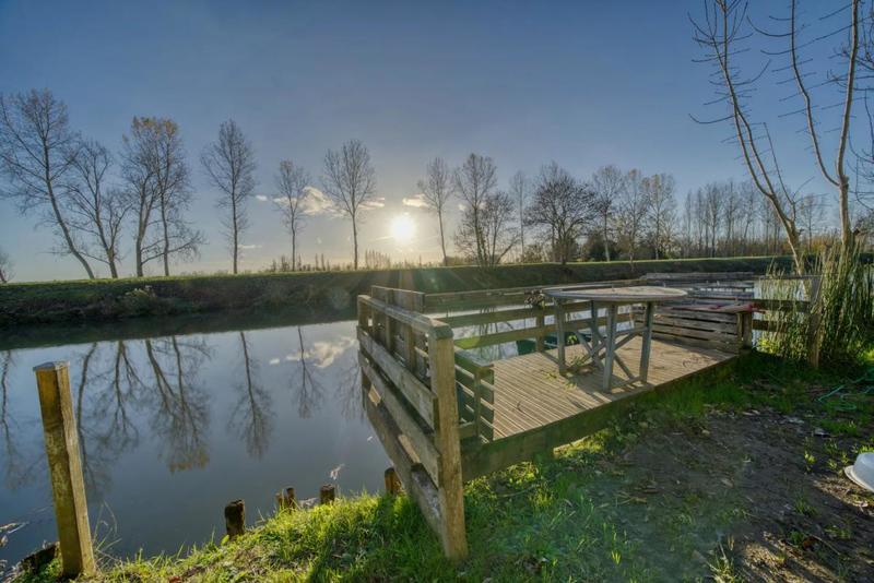 Demeure - 340 m² - 14 pièces