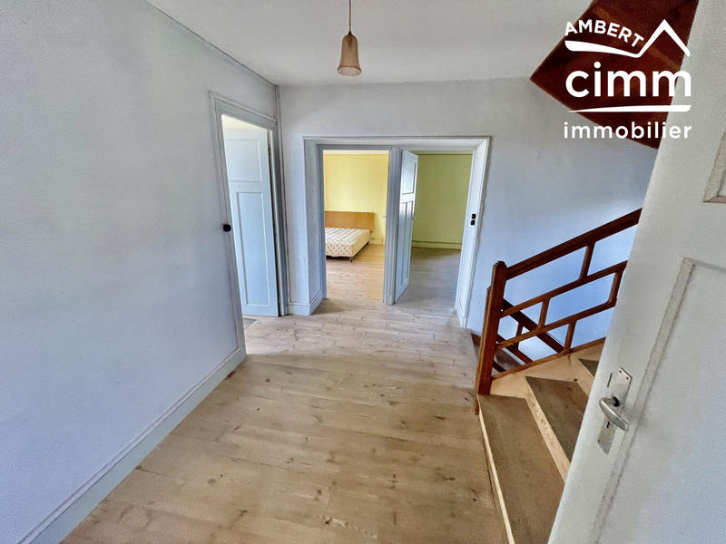 Maison - 194 m² - 11 pièces