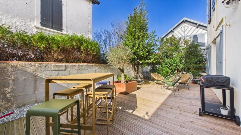 Appartement - 80 m² - 3 pièces