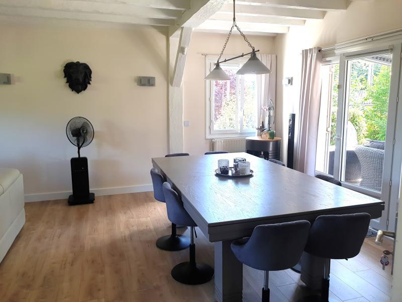 Maison - 260 m² - 10 pièces