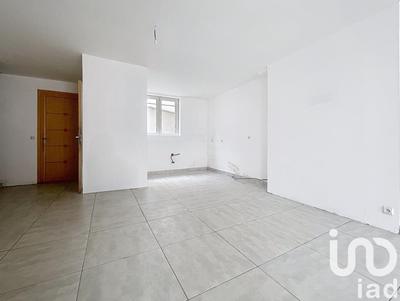 Maison - 195 m² - 6 pièces