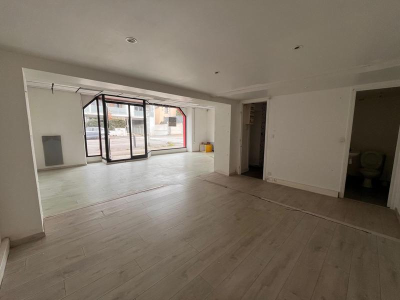 Local commercial - 80 m²