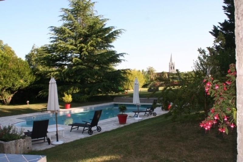 Maison - 320 m² - 12 pièces