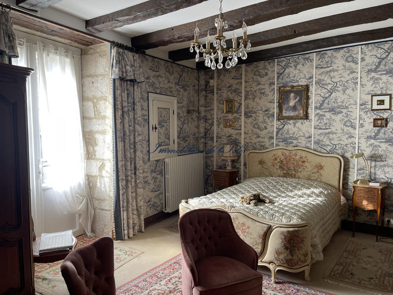 Maison - 396 m² - 13 pièces