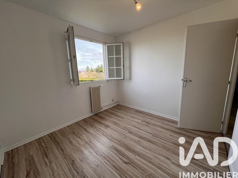 Maison - 99 m² - 5 pièces