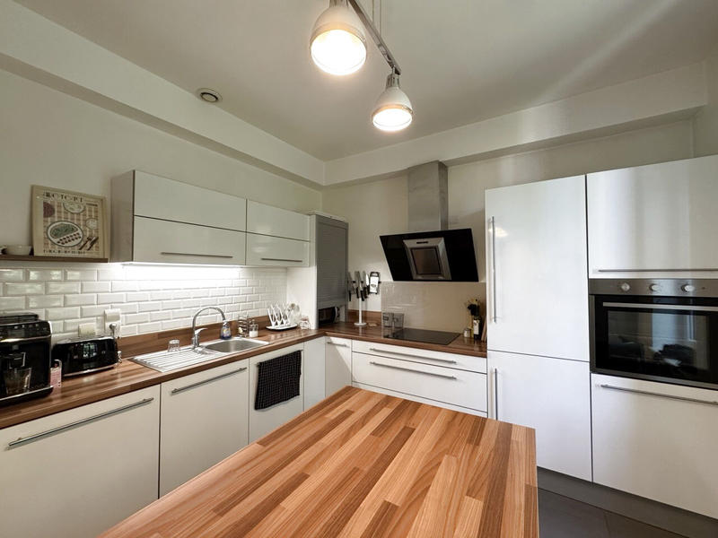 Appartement - 92 m² - 3 pièces