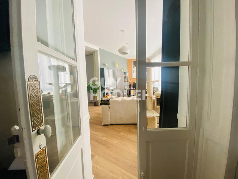 Appartement - 95 m² - 4 pièces