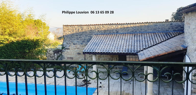 Demeure - 337 m² - 11 pièces