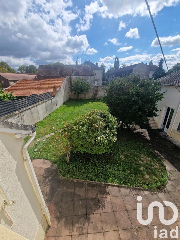 Maison - 157 m² - 8 pièces