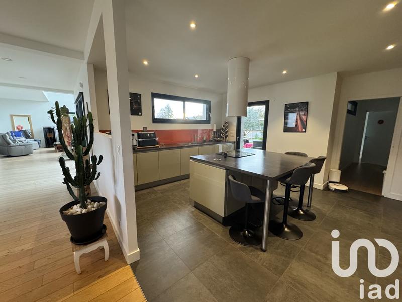 Maison de maîtres - 252 m² - 7 pièces