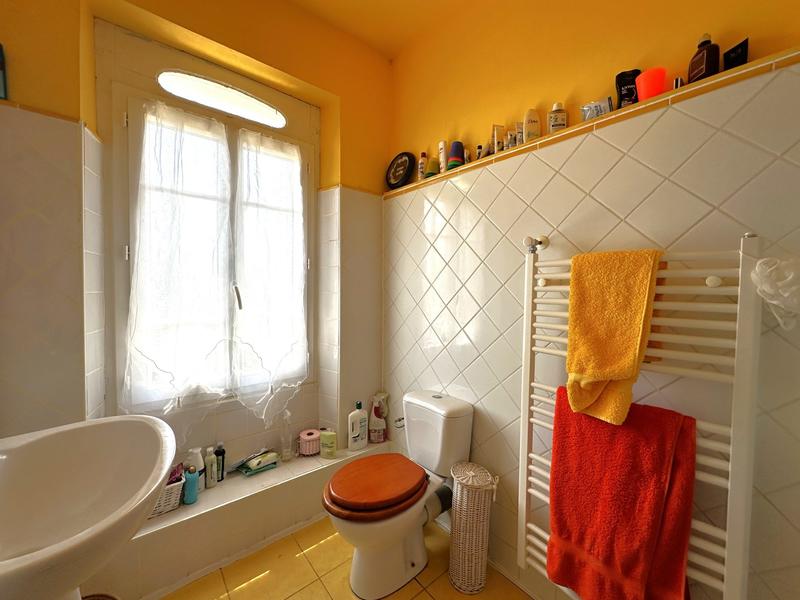 Maison traditionnelle - 173 m² - 7 pièces