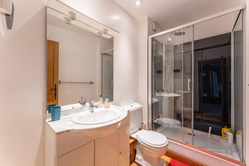 Maison - 300 m² - 11 pièces