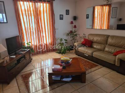 Maison - 151 m² - 8 pièces