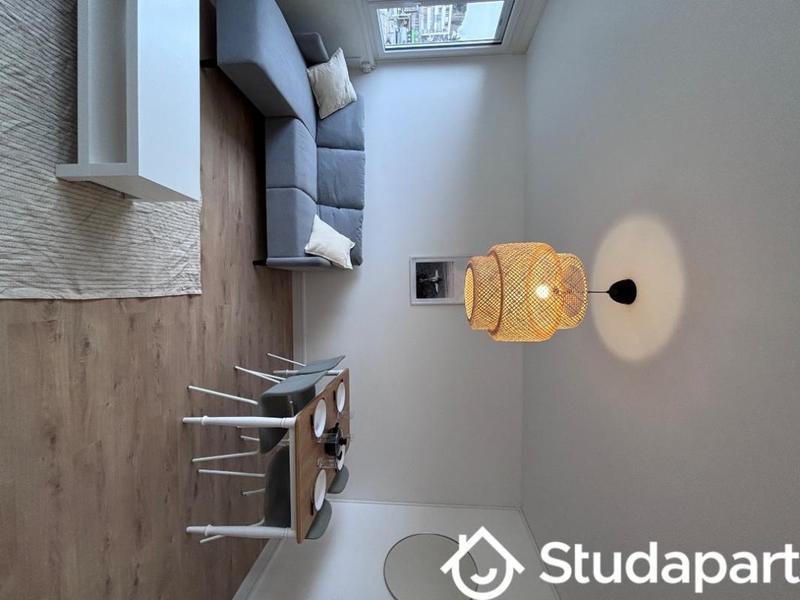 Chambre - 11 m² - 1 pièce