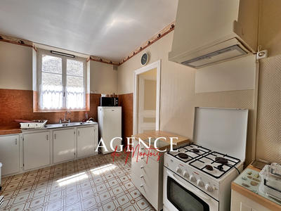 Maison - 123 m² - 4 pièces