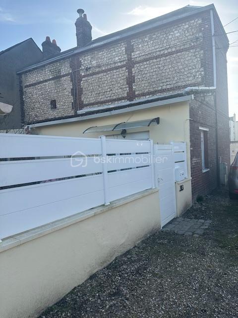 Maison de ville - 75 m² - 4 pièces