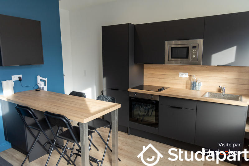 Chambre - 10 m² - 1 pièce