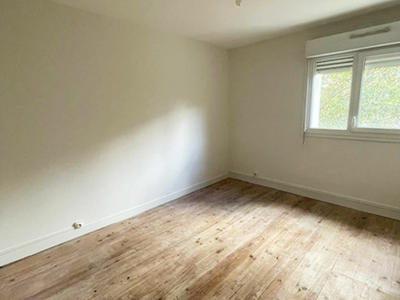 Appartement - 75 m² - 4 pièces