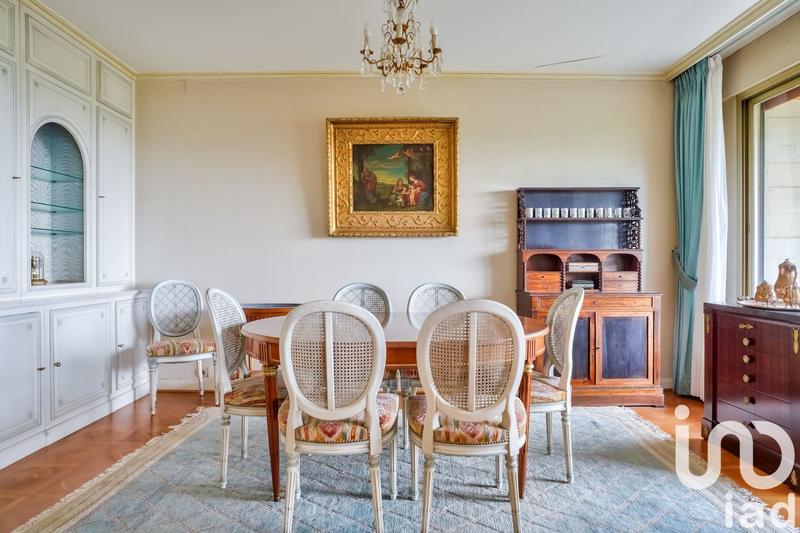 Appartement - 144 m² - 5 pièces