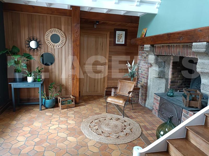 Maison de village - 250 m² - 5 pièces