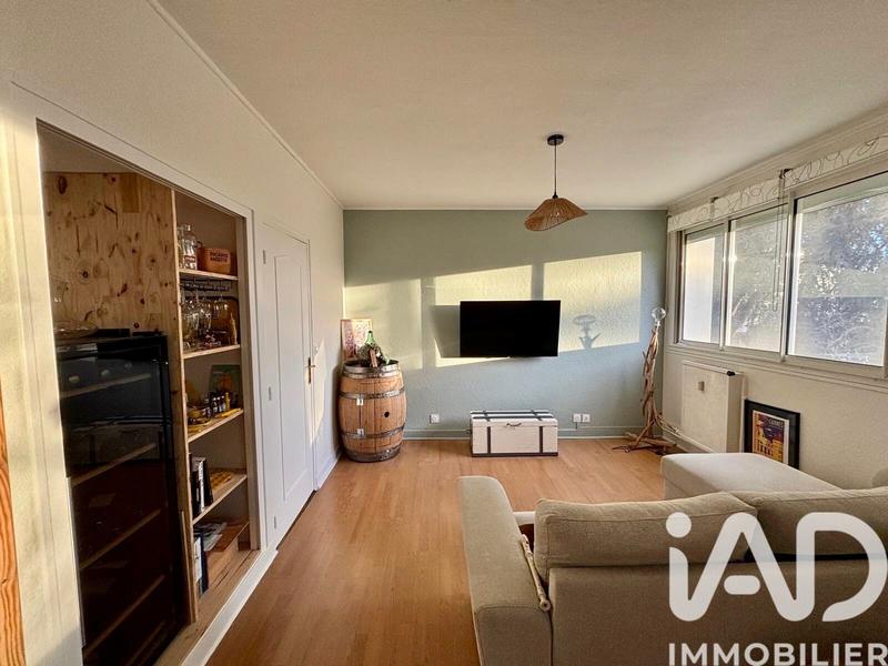 Appartement - 80 m² - 5 pièces