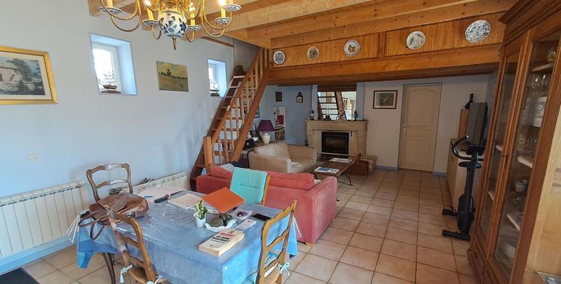 Maison - 96 m² - 4 pièces