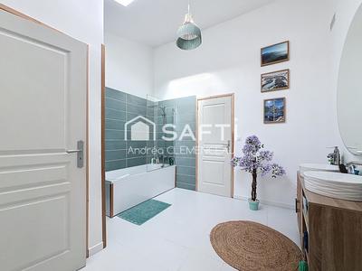 Maison - 147 m² - 4 pièces