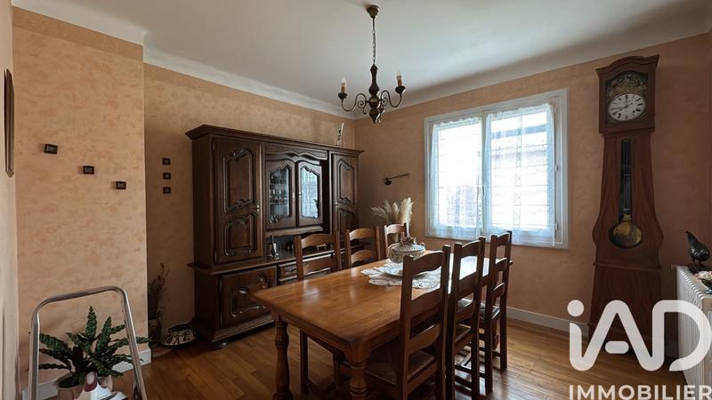 Maison - 180 m² - 5 pièces