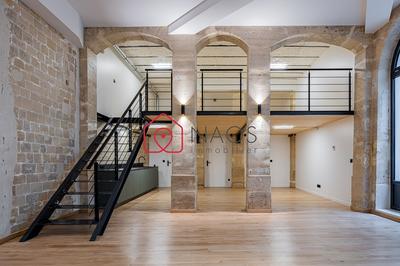 Local d'activités - 169 m²